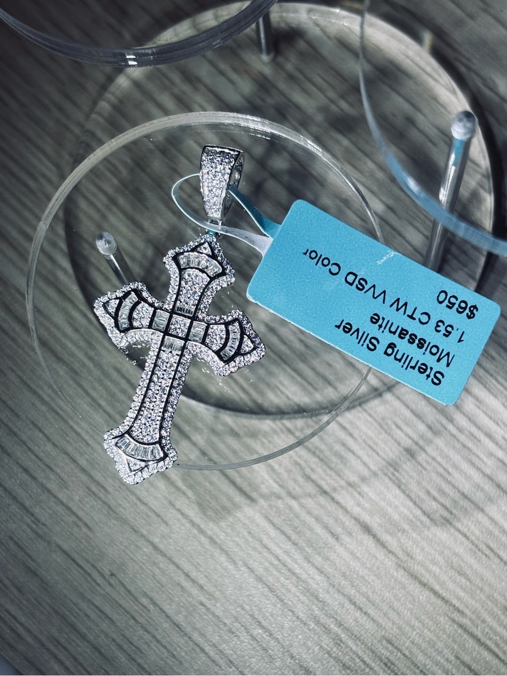 Solid 925 Sterling Silver VVS Moissanite Cross Pendant - Picture 5 of 13